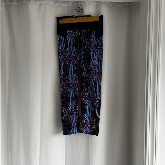 Sweaty Betty Cropped Leggings, EUC, XXS - Picture 4 of 10